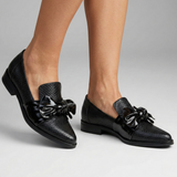 Klaudia – Loafer with a Bow