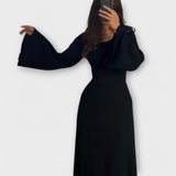 Jocelyn - Elegáns kötött ruha derékrésszel
