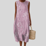 Fliessendes und bequemes Kleid