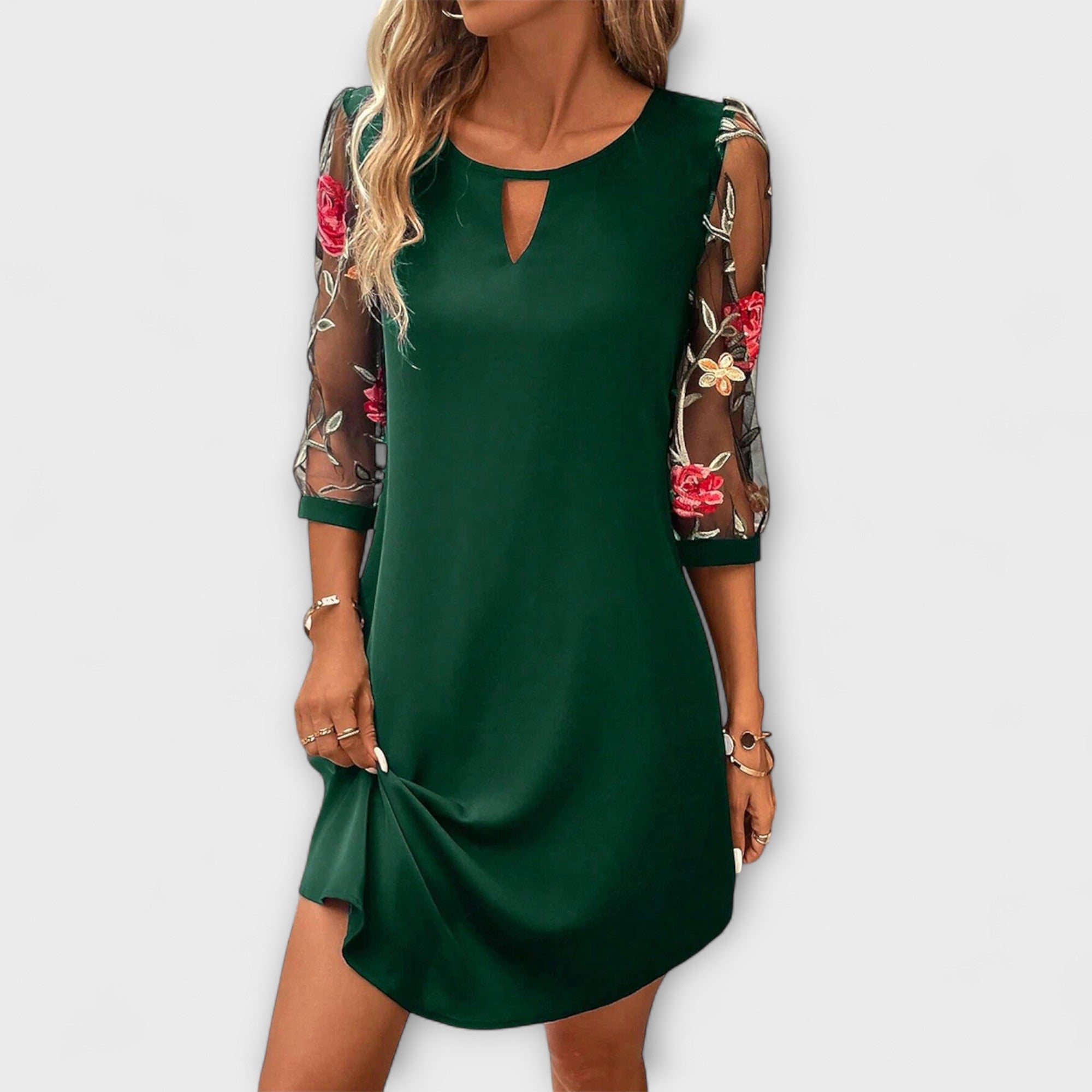 Renate | Cocktailkleid mit floral bestickten Mesh-Ärmeln