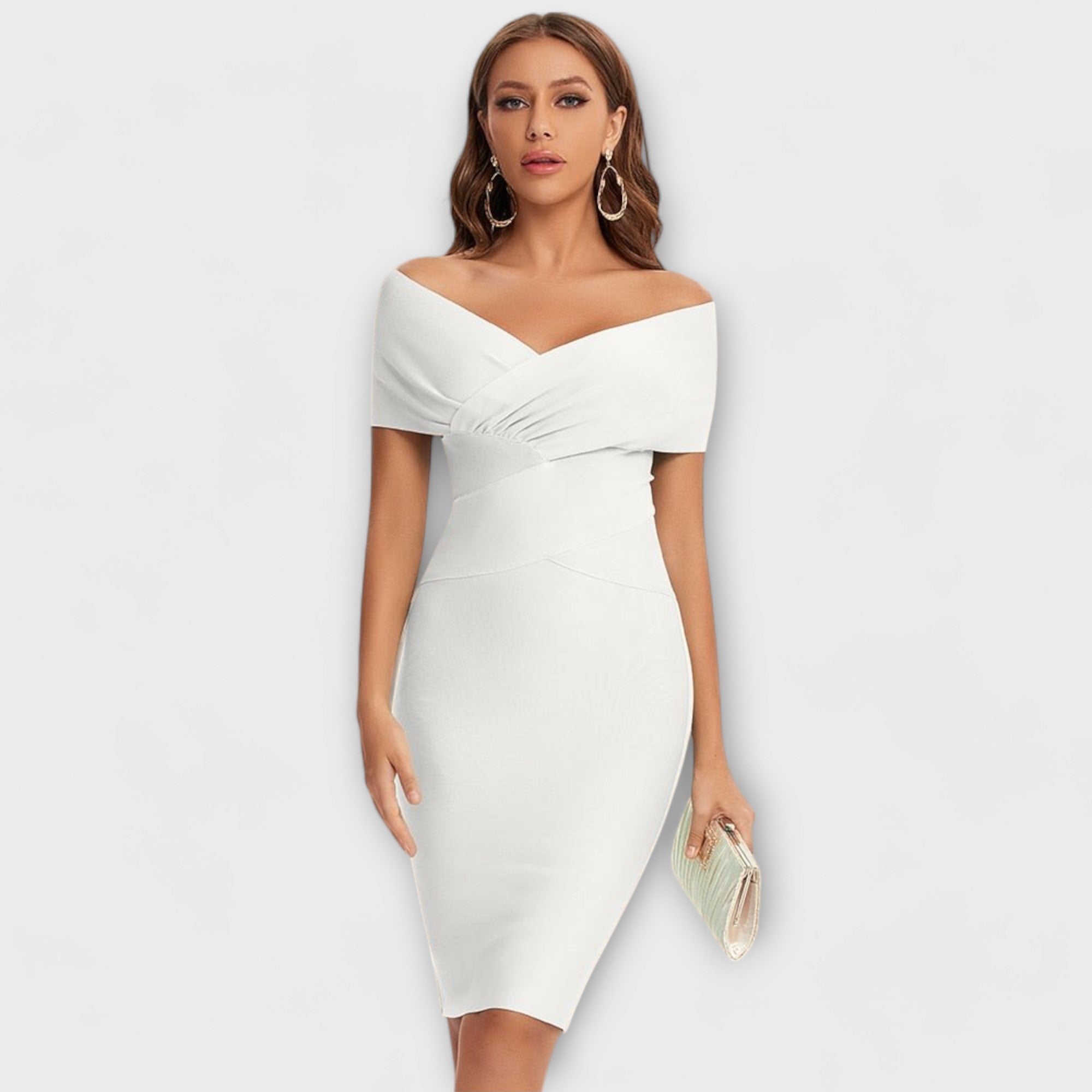 Elegáns V-nyakú ruha